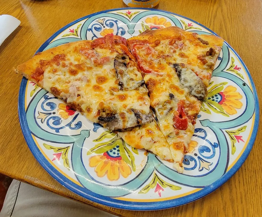 Three Little Pigs Pizza